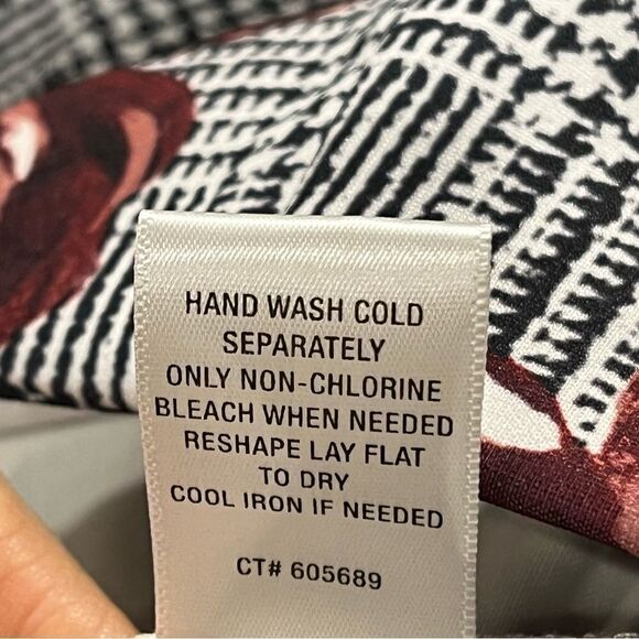 Sleeveless floral dress - Picture 9 of 14